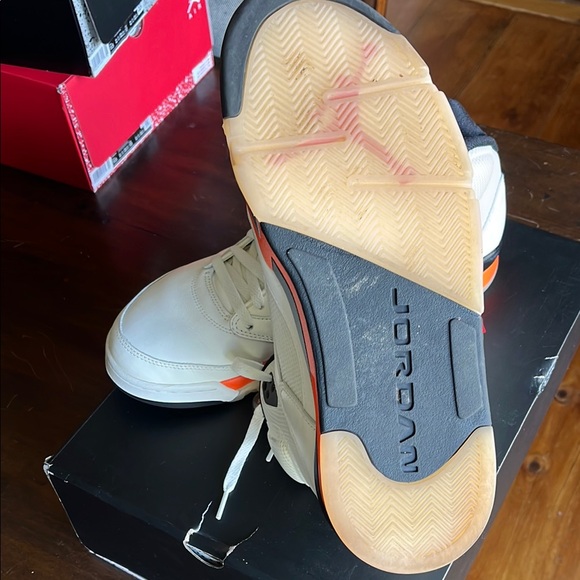 Air Jordan 5 RETRO White and Orange Sneakers - Picture 9 of 9